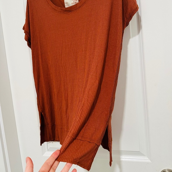 Jackson Rowe | Women’s Size Large Burnt Orange Short Sleeve Tee - Picture 3 of 7